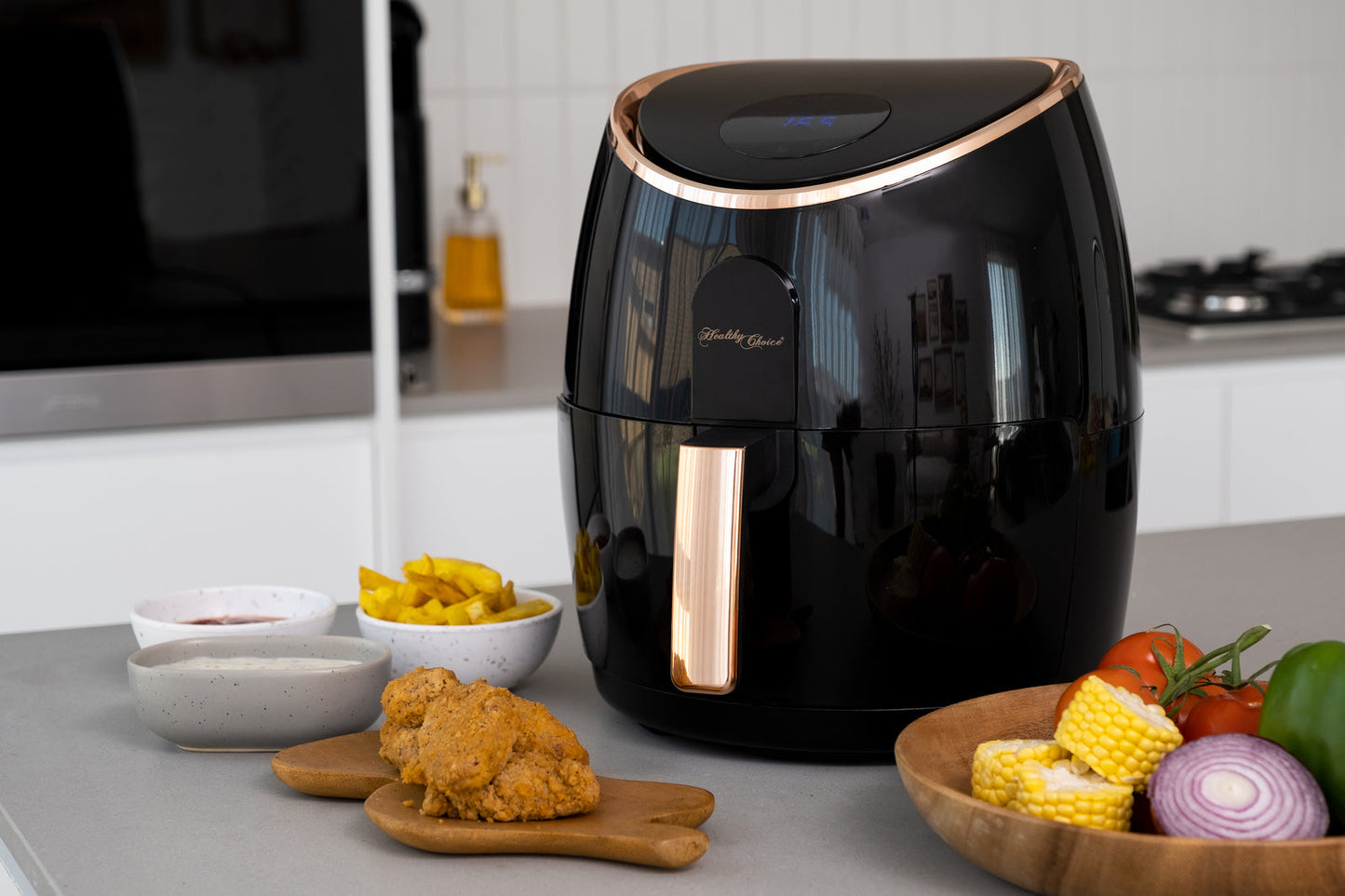 7.1L Digital Air Fryer Kitchen & Dining > Kitchen Appliances (Black/Rose Gold)