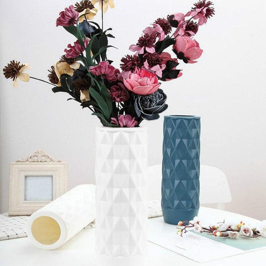 Creative Plastic Vase for Home Decoration - Flower Arrangement Container - Blue