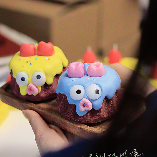 Yellow Cake Candle - Cute Soy Wax Candle, Gift for Friends (Gardenia)