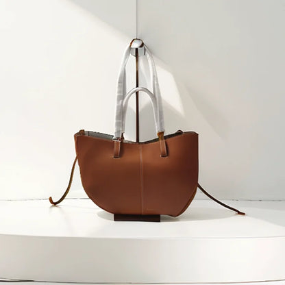 Classic Elegant Style Large Capacity Wing Bag Crossbody Handbag Retro European American Niche Bucket Armpit Tote Bag Fashion