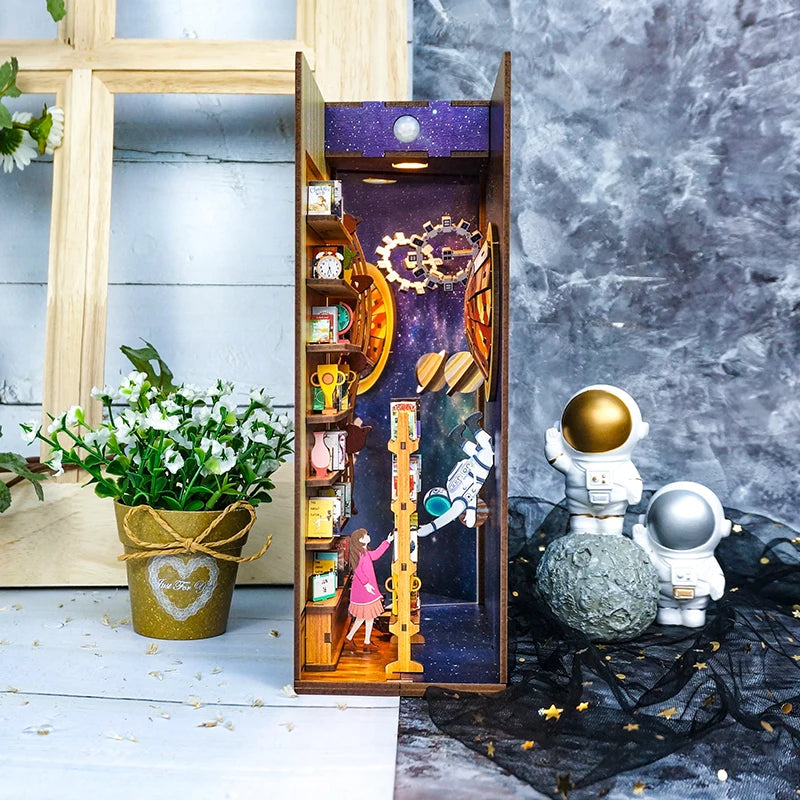 Tonecheer Alice in Wonderland Book Nook Dollhouse DIY Diorama Model Kit 3D Wooden Puzzle Wooden Bookend Decoration Birthday Gift