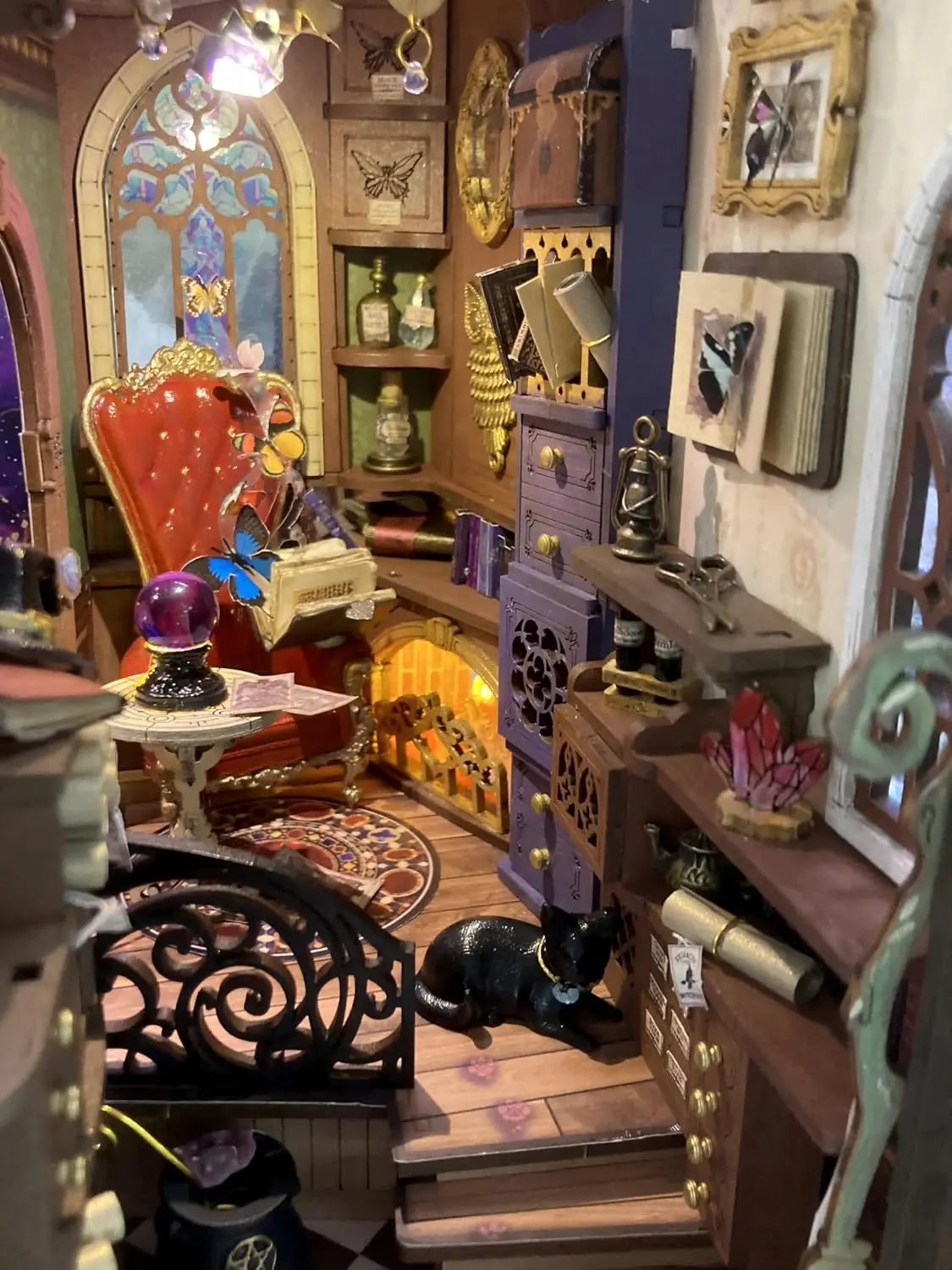 Robotime Rolife Book Nook Kits Magic Fantasy Corner DIY Booknook with Lights Miniature House Kit 3D Wooden Puzzle Bookshelf Gift